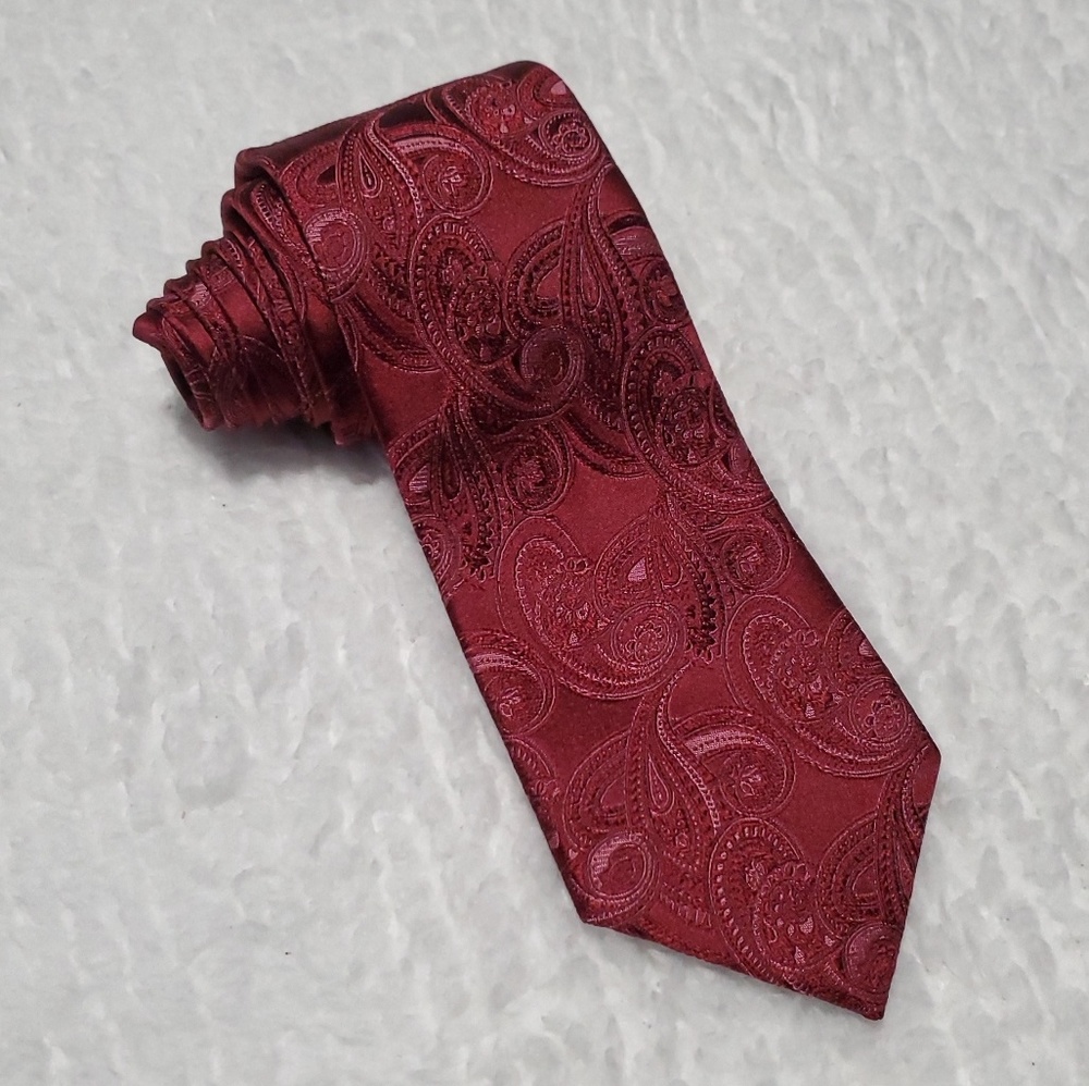 DKNY Wine Estate Paisley Silk Tie